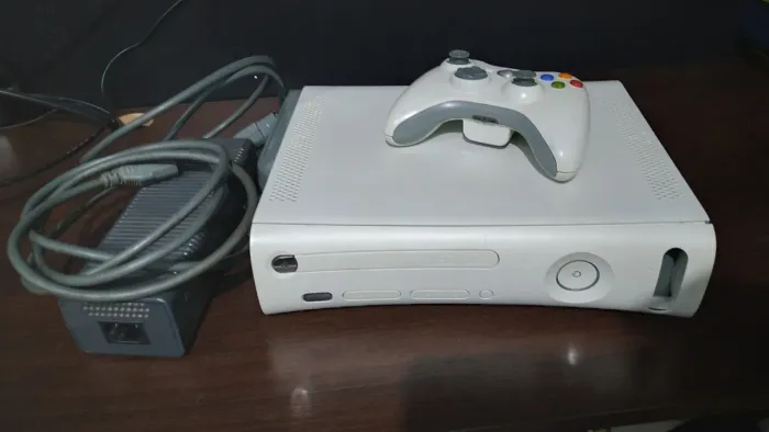 Xbox 360 FAT Desbloqueado +50 jogos no aurora e vários emuladores