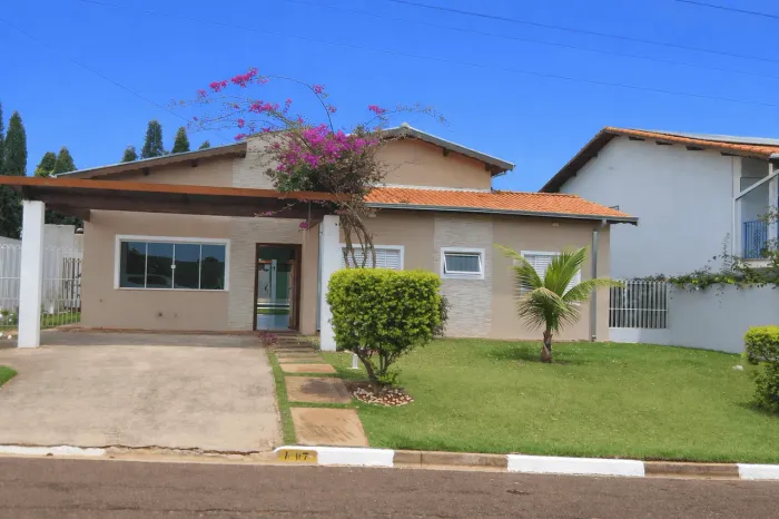 Viva com Conforto no Condomínio Residencial Ecopark! Casa com Piscina e Área Gourmet - Tat