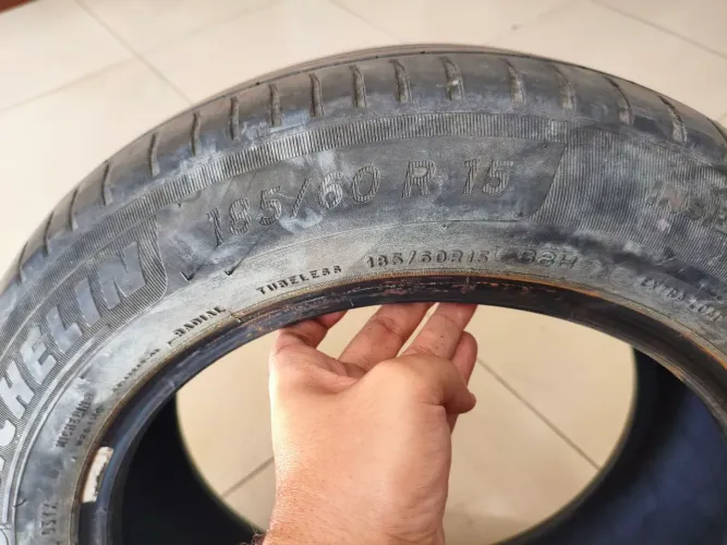 Pneu Michelin 185/60 R15