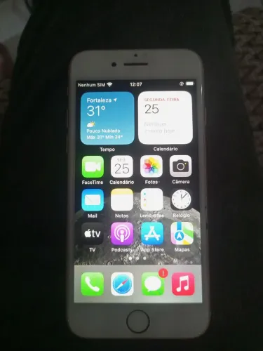 iPhone 8