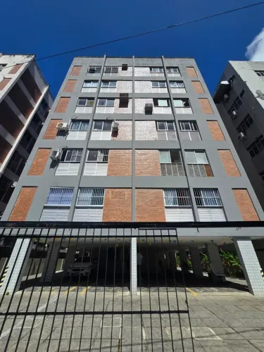 Alugo apartamento com 88m2, 03 quartos, com 1 vaga nas Graças - Recife - PE
