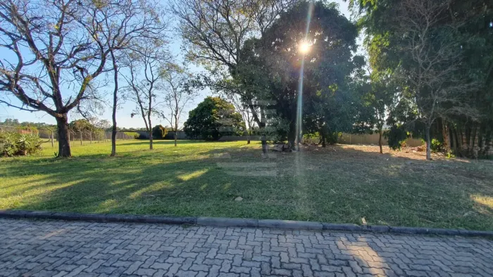Terreno Plano no Condomínio Arco Verde - Construia o Seu Sonho