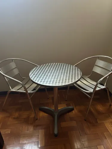 Mesa para 2 pessoas inox com duas cadeiras