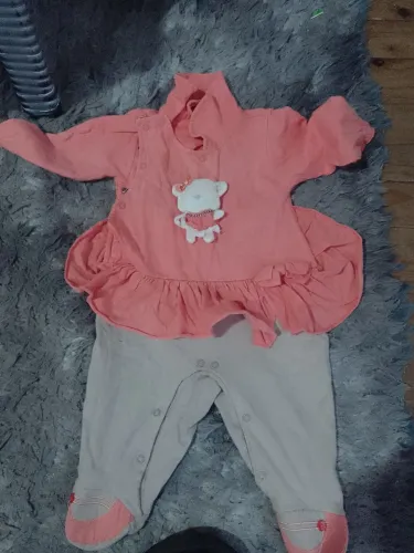 Roupas para bebês menina de meses até 1 ano ,com acessórios,sapatinhos,sandálias etc