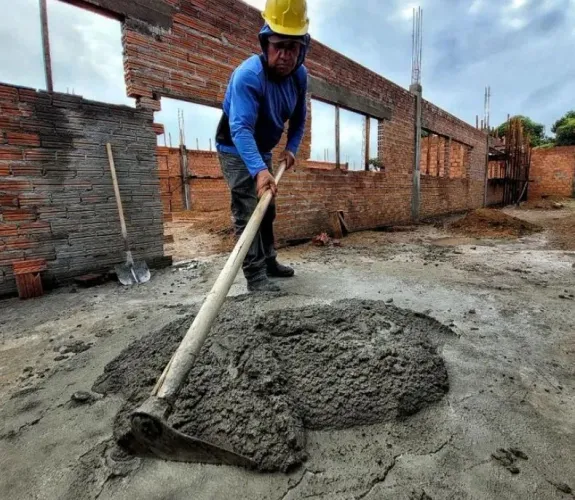 SERVENTE 2 diárias somente