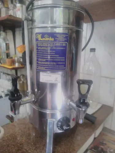 Máquina de café Monarcha 2torneiras em ótimo estado