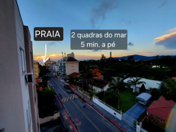 Canasvieiras 2 quadras do mar.