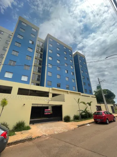 Apartamento 02 quartos, Ed.Lúcio Mauro. Com elevador e garagem!