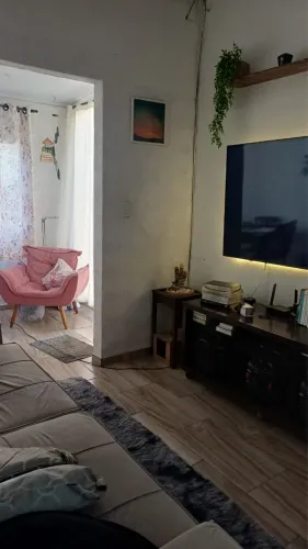 Alugo casa no Umbará 2 quartos