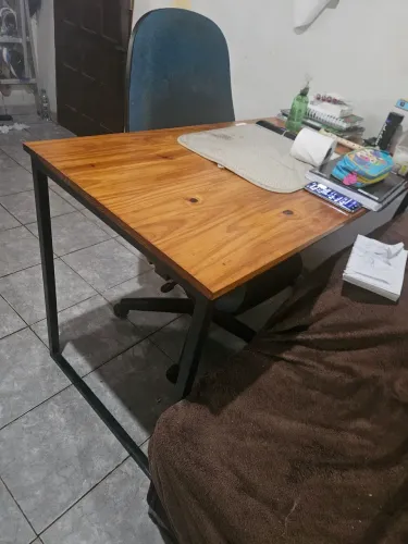 Mesa madeira e metalom escritório, casa , multiuso