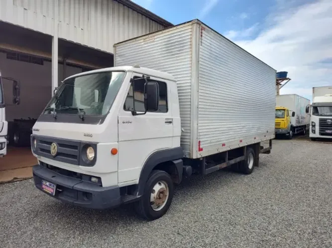 Volkswagen 8.160