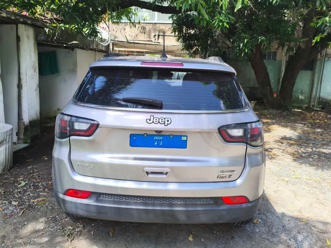 Jeep Compass Long. T270 1.3 TB 4X2 Flex AUT 2022