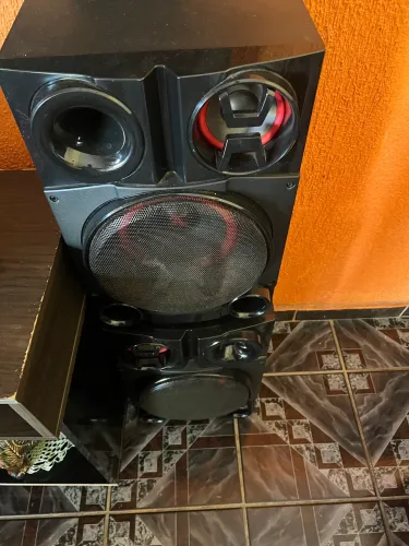 O Mini System LG XBOOM CM8450 RMS 2.250w
