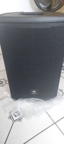 JBL EON 715
