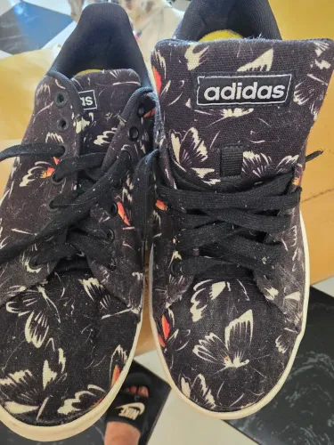 Tênis Adidas ORIGINAL, 36