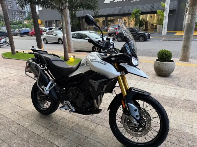 TIGER 900 RALLY 18.000 km BRANCA 