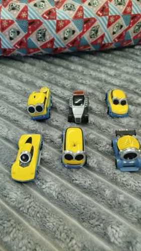 Hotwheels - Character Car Minions
