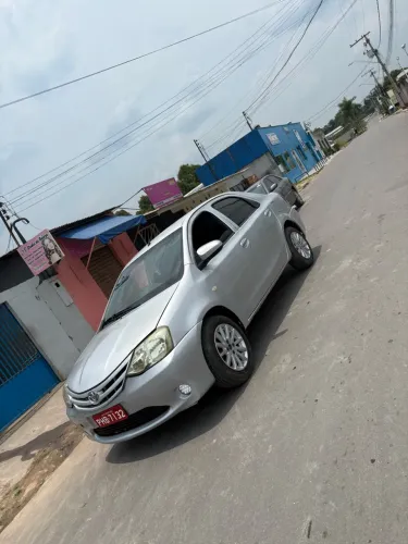 Toyota Etios X Sedan 1.5 Flex 16V 4P Mec. 2015