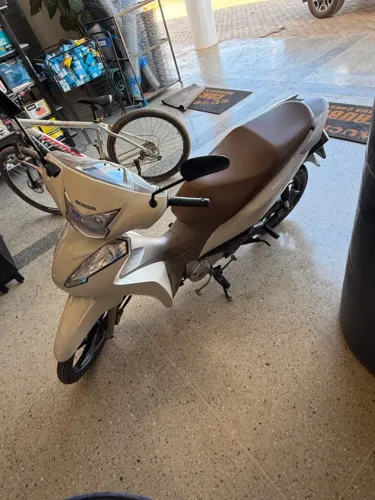 Biz 125 branca