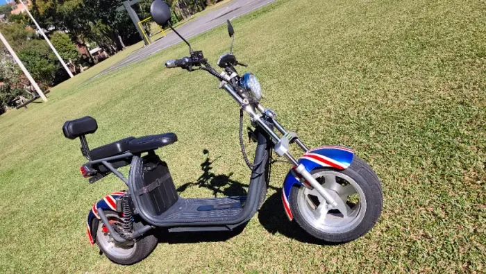 Scooter elétrica MOB 2.000W