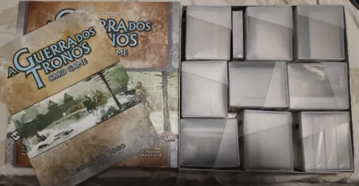 A Guerra dos Tronos: Card Game - Com 14 expansões