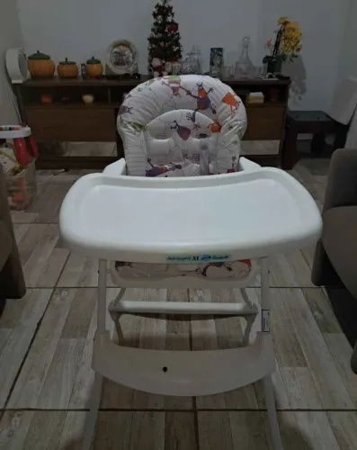 Mesinha de Bebe