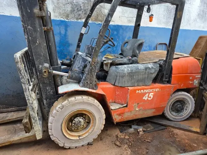 EMPILHADEIRA HANGCHA 4.5T