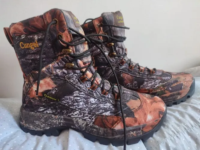 Bota de trilhas e caça Cungel