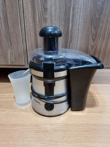 Juicer mondial
