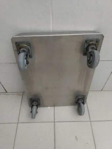 Base de carrinho em aço inox