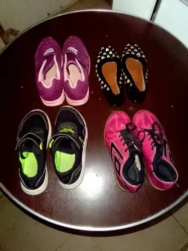 4 PARES INFANTIS n°29.