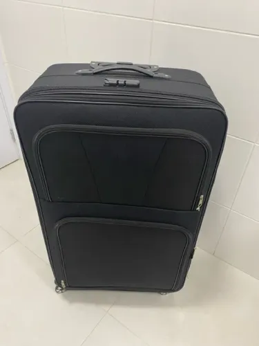Mala de Viagem Grande 23kg para mais...com cadeado com segredo numérico