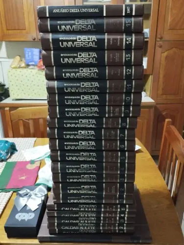 Enciclopédia Delta Universal / ano 1987