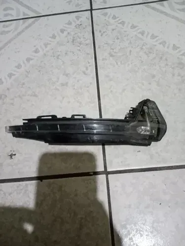 Pisca Retrovisor Lado Direito Audi A1 (8X0 949 102)