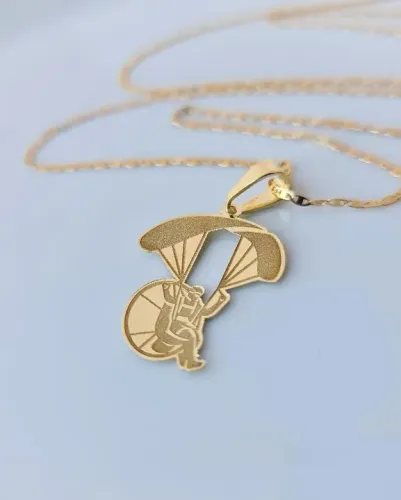Correntes e Pingentes em Ouro 18k