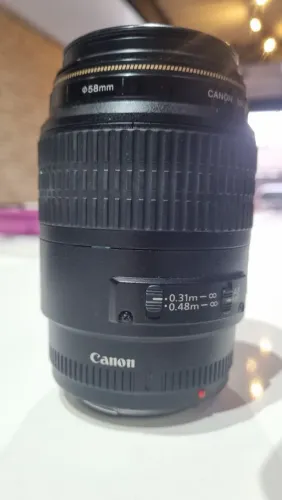Lente Canon Macro 100mm EF 1:2.8 USM (usada)