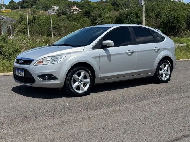 Ford Focus 2.0 16v/se/se Plus Flex 5P Aut. 2013