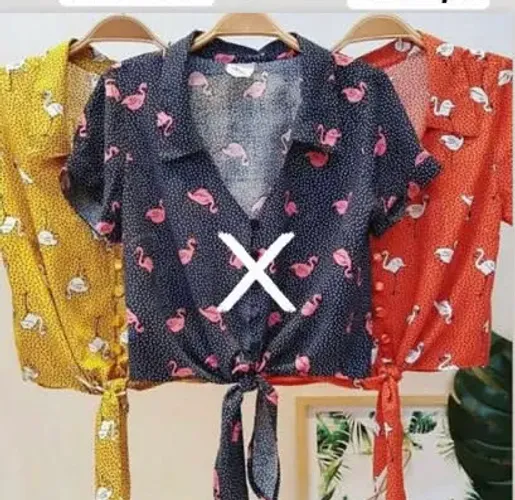 Camisa Cropped tricoline com estampa de flamingos 