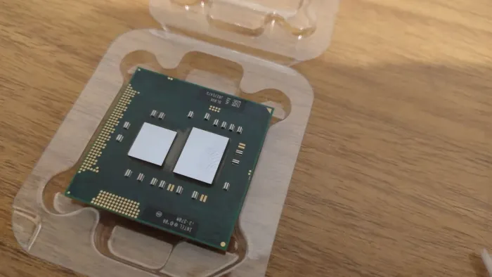 Processador Intel core pentium i3 370m 2.4 ghz ( seminovo ) notebook 
