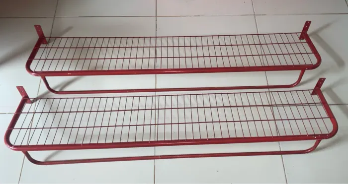 Prateleiras de metal para comércio