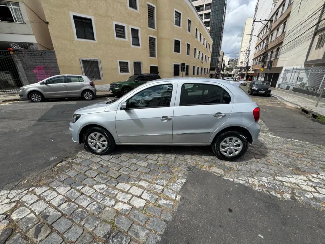 Volkswagen Gol 4P 2023 ac troca