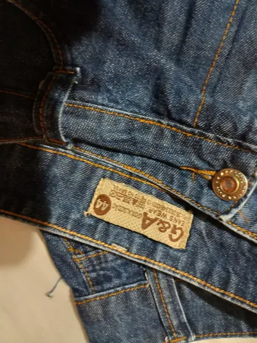 Vende 1 short jeans 44