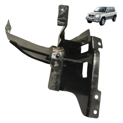 Suporte direito parachoque dianteiro Pajero TR4 2005 2006