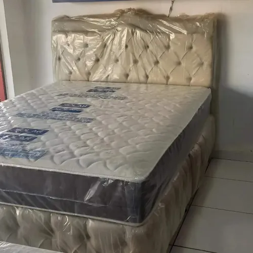 Cama Box casal com Cabeceira
