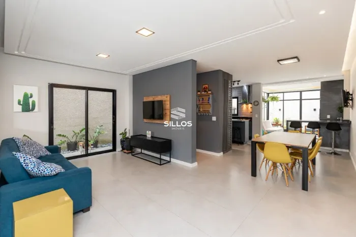 Casa à venda com 3 quartos em condomínio no Bairro Alto em Curitiba