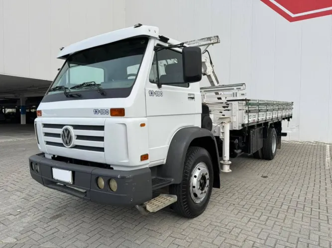 13-180 E WORKER REDUZIDO com MUCK VW 13180 ano 2004