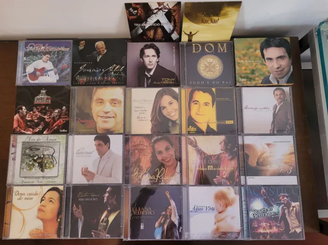 Coleção 22 CD's católicos originais