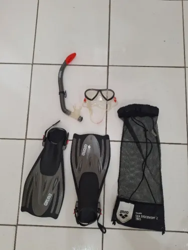 Kit Snorkel + Pé de Pato Arena
