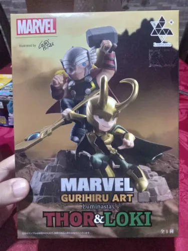 Estatuetas Do Thor e Loki Marvel comics luminasta original lacrada