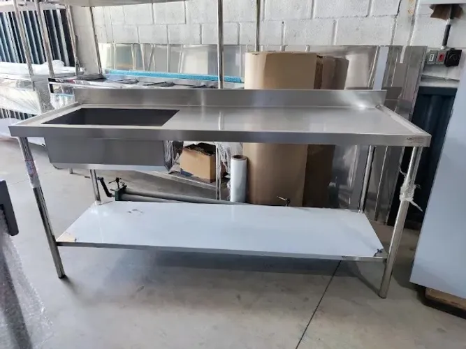 Pia Industrial em Aço Inox - para Uso Intensivo